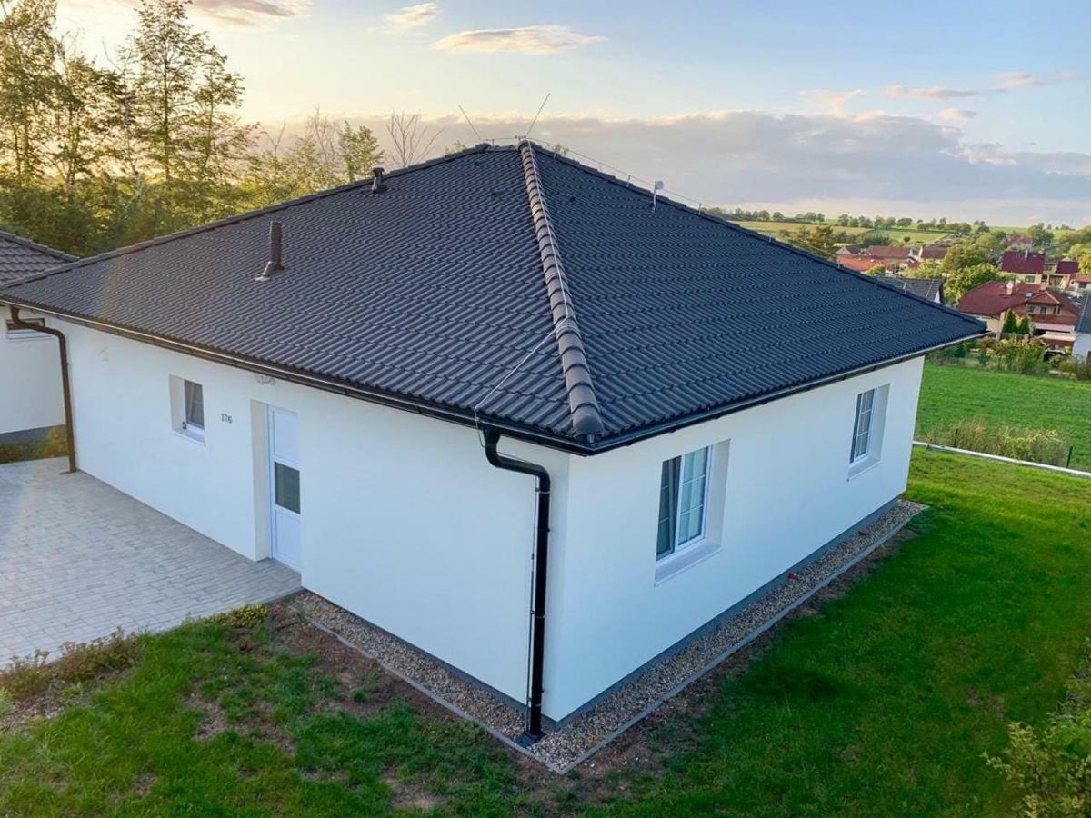 Holiday home Luxe Bungalow,20min City Centr,5min Airport Prague