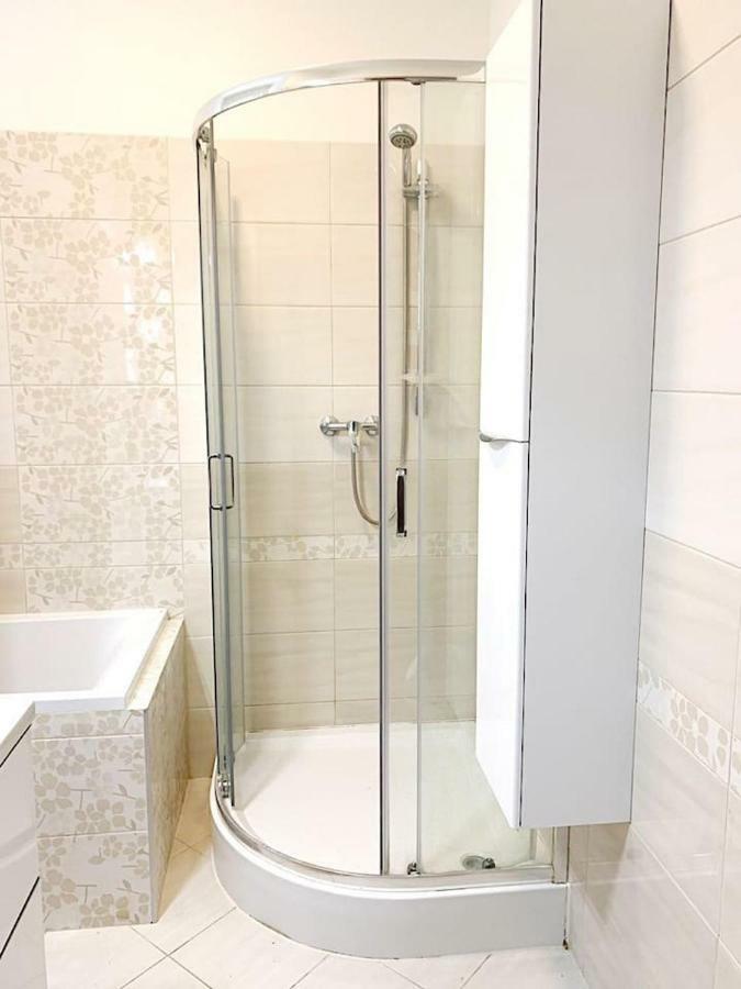 Luxe Bungalow,20min City Centr,5min Airport Prague